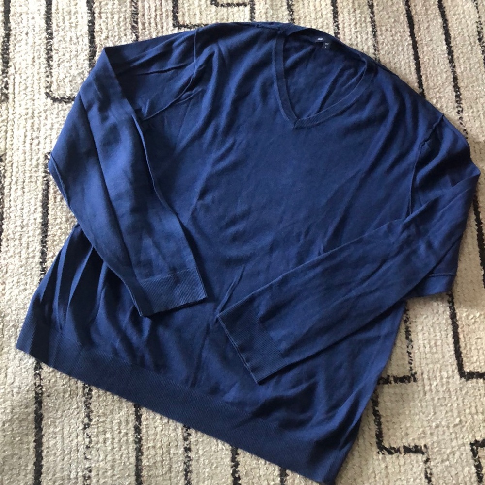 Gap light sweater